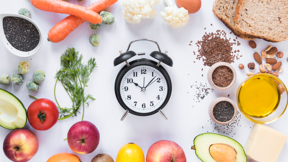 Хронопитание: как время приема пищи влияет на здоровье и метаболизм